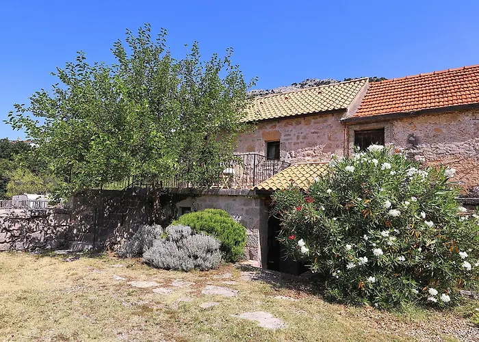 Stone House Pojata * Starigrad Paklenica